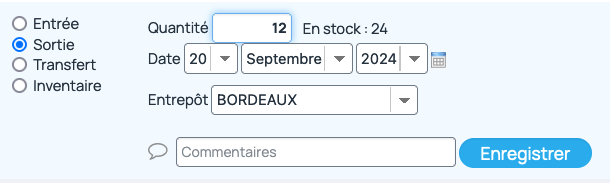 Dans l'onglet "Stock" de la fiche produit, un formulaire est présent pour enregistrer les mouvements de stock. Ici le formulaire est renseigné pour ajouter une sortie en stock